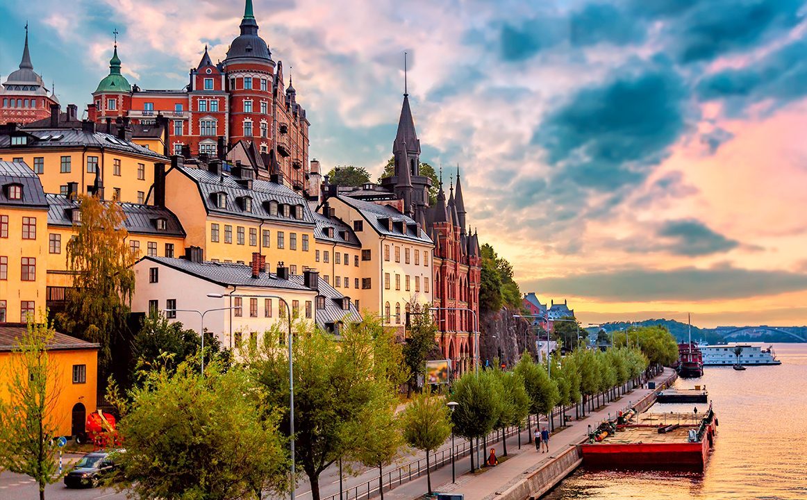 stockholm-sweden-scenic-summer-sunset-view-with-colorful-sky-of-the-old-town-architecture-in-sodermalm-district